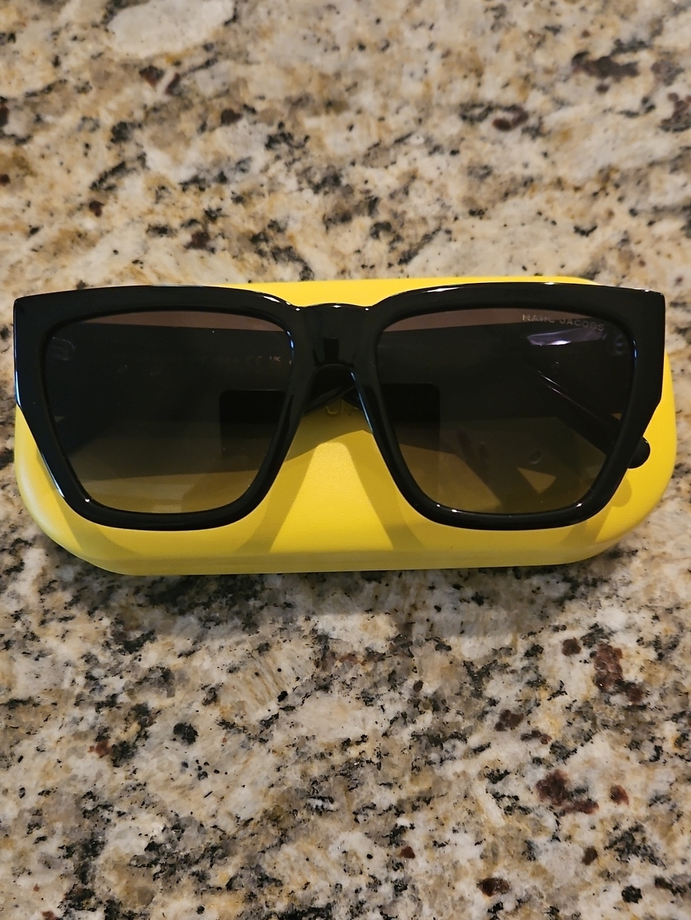 Marc Jacobs Black Gradient Square Sunglasses — Glossy Frame
